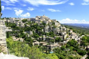 Villages de Provence : Gordes - Camping la Vallée Heureuse